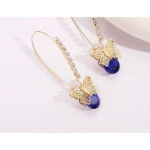 💙 Betsey Johnson dangle butterfly earrings 💙 - Picture 2 of 6